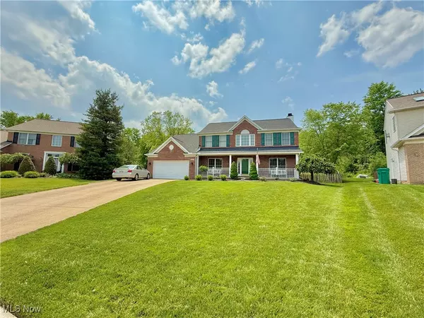 9932 Brookhill CIR, Twinsburg, OH 44087