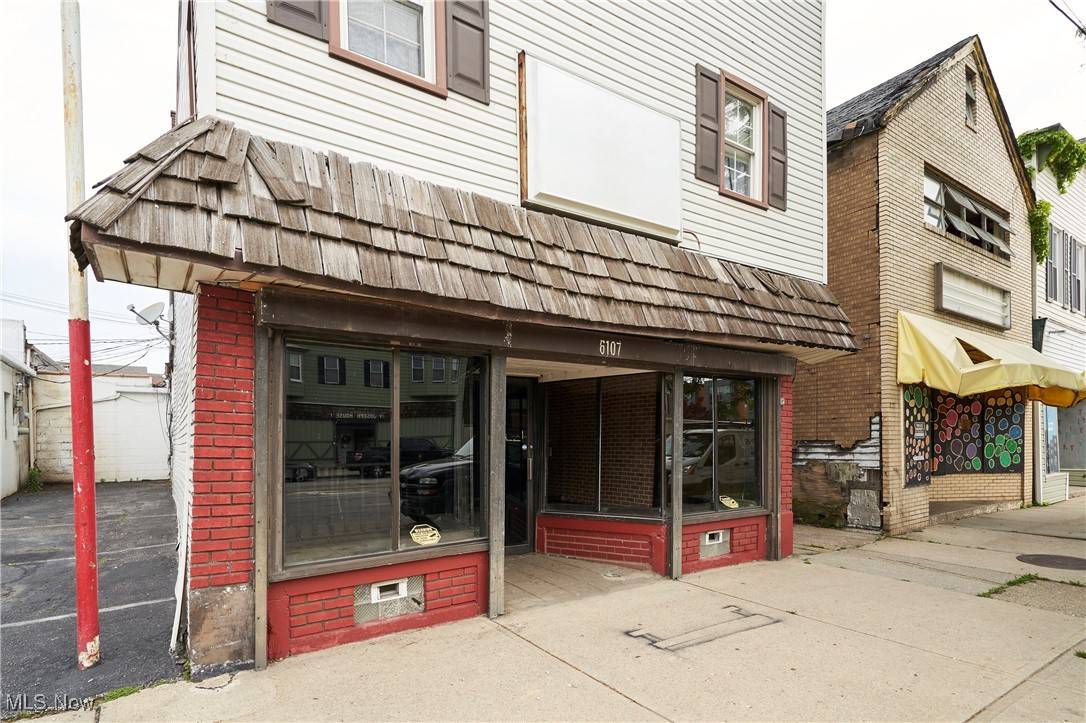 Cleveland, OH 44102,6107 Saint Clair AVE