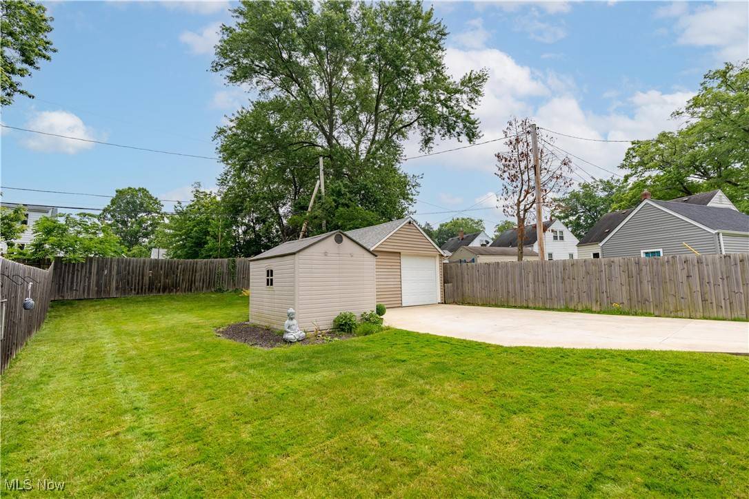 Cuyahoga Falls, OH 44223,2419 25th ST