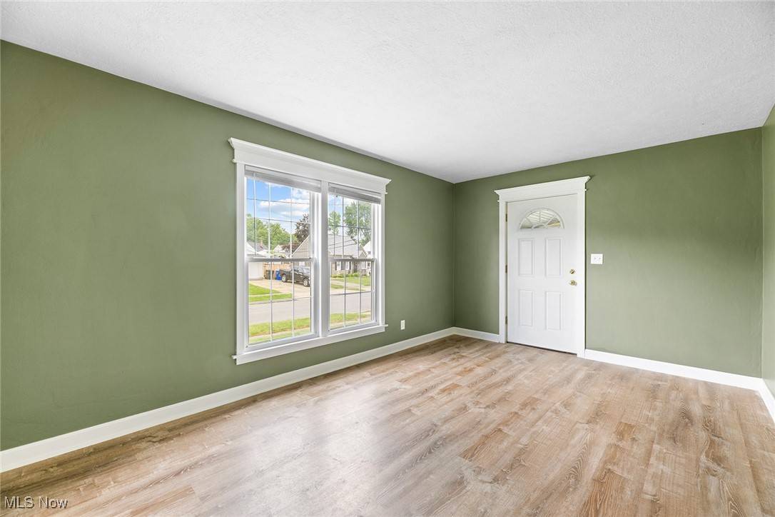 Cuyahoga Falls, OH 44223,2305 Harding RD