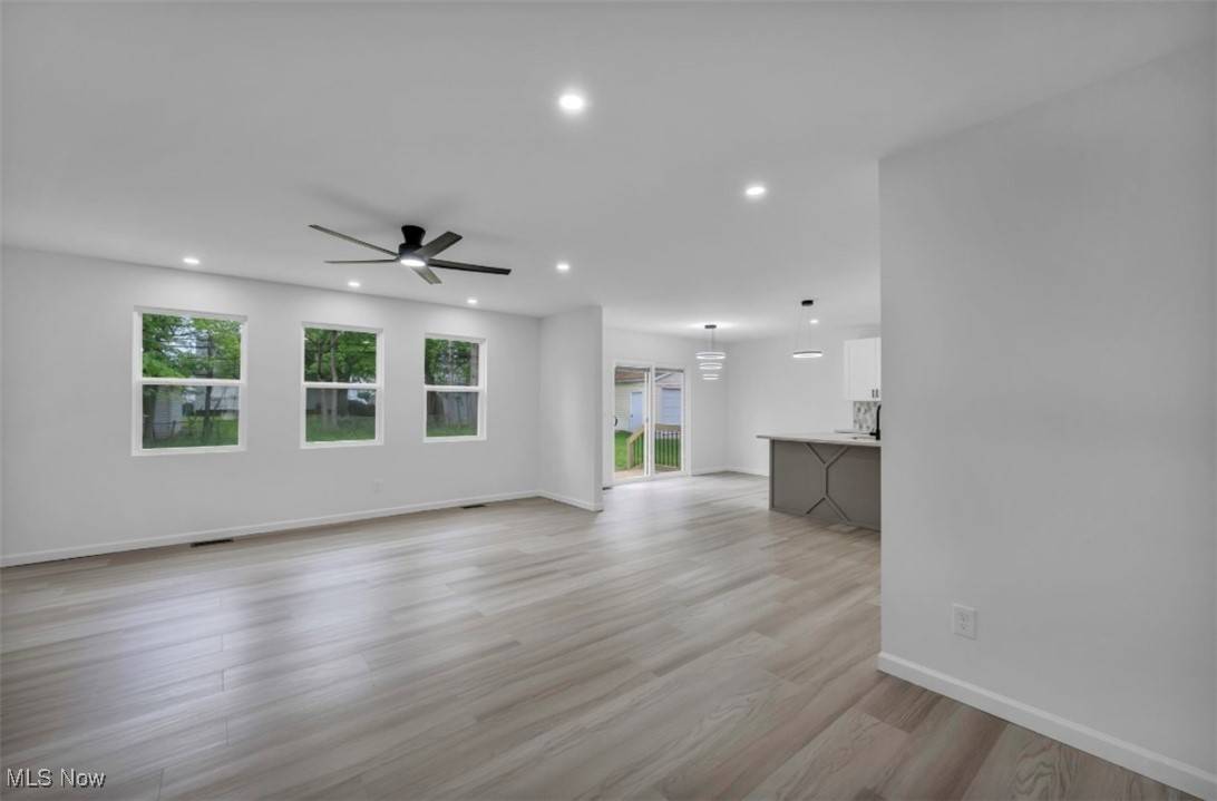 Maple Heights, OH 44137,5177 Clement