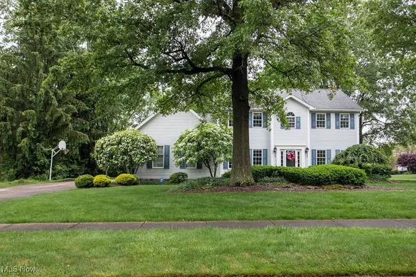 Canfield, OH 44406,610 Stoneybrook LN