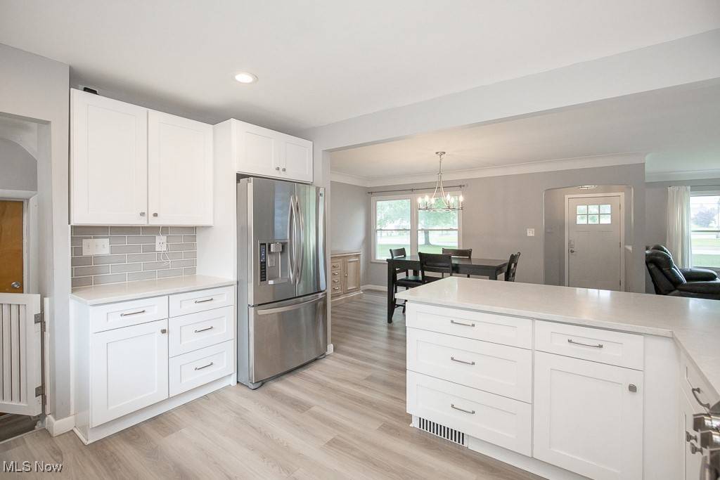 Seven Hills, OH 44131,2611 E Pleasant Valley RD