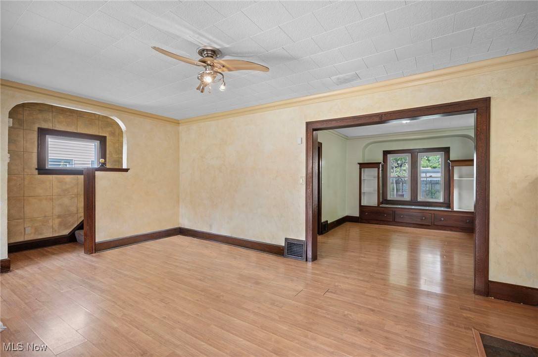 Cleveland, OH 44109,4229 W 22nd ST