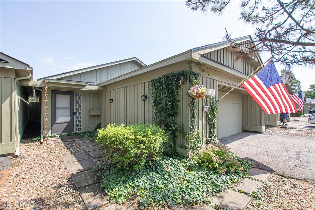 17322 Otani CT #4207, Strongsville, OH 44136