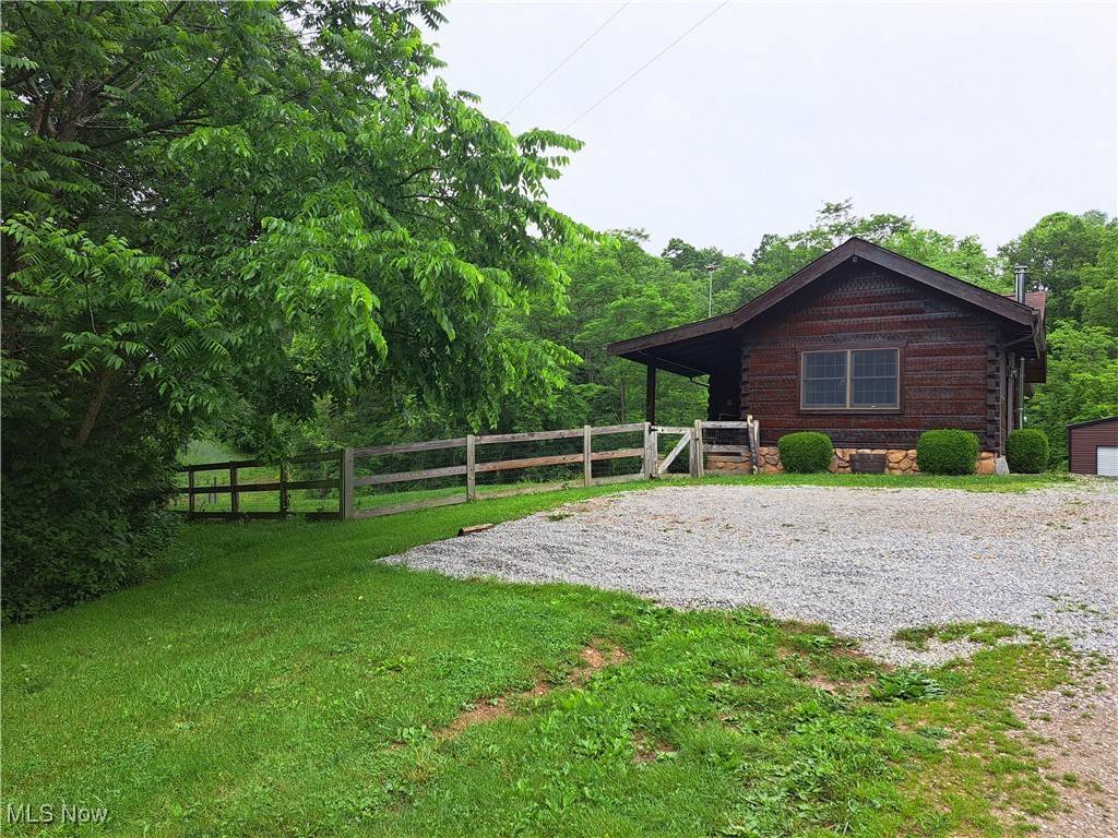 Cambridge, OH 43725,62158 Savage RD