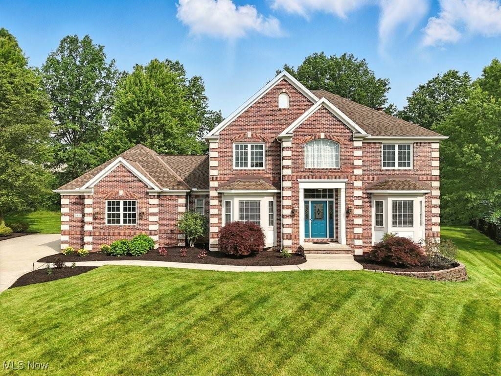 5925 MacKenzie DR, Independence, OH 44131