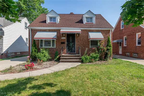 2802 Fortune AVE, Parma, OH 44134