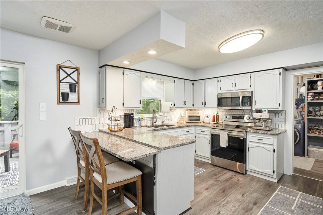 Mogadore, OH 44260,53 Joel DR