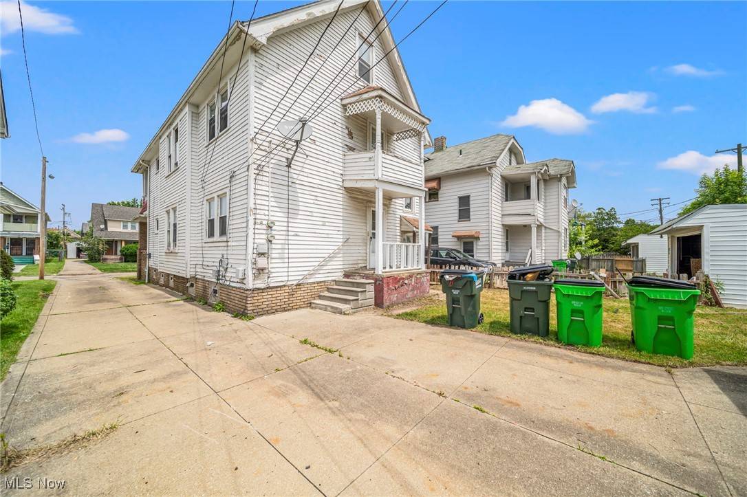 Garfield Heights, OH 44125,10012 Greenview AVE