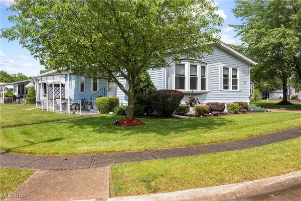 Olmsted Twp, OH 44138,8 Symphony ST