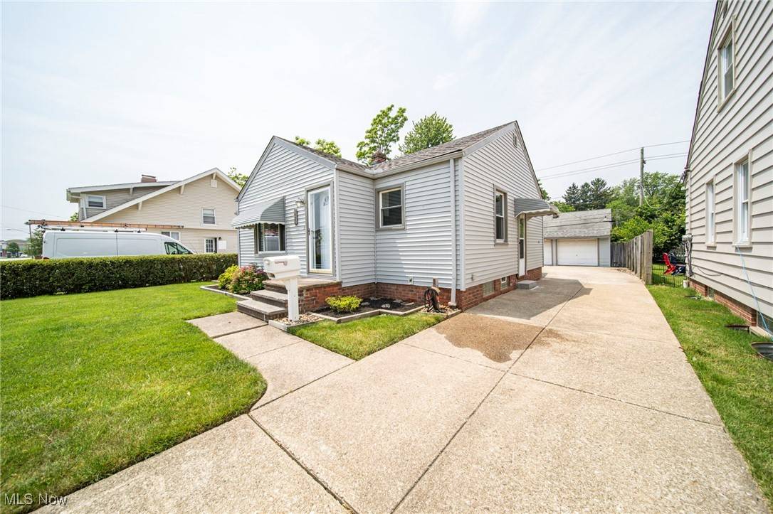 Mayfield Heights, OH 44124,1426 Orchard Heights DR