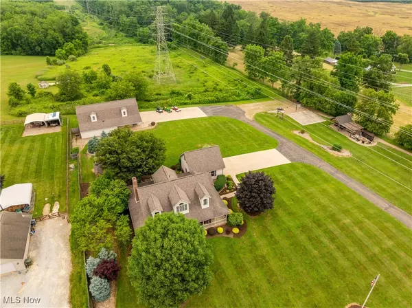 Navarre, OH 44662,9733 Elton ST SW