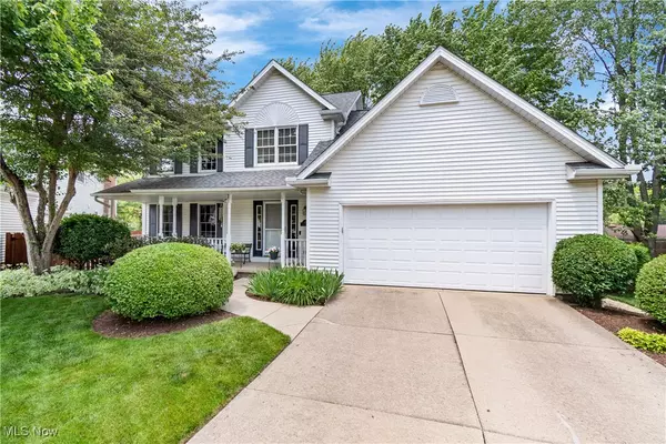 525 Bishop PL, Berea, OH 44017