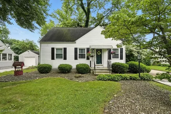 670 E Hopocan AVE, Barberton, OH 44203
