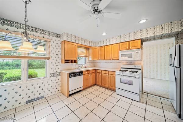 Mayfield Heights, OH 44124,5978 Cantwell DR