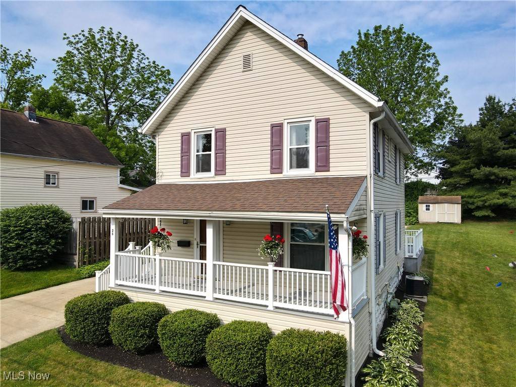 26 Walnut CT, Mogadore, OH 44260