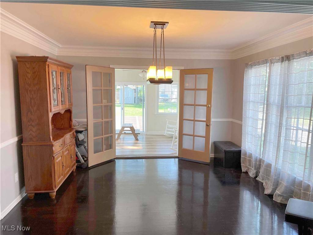 Shaker Heights, OH 44122,18520 Van Aken BLVD