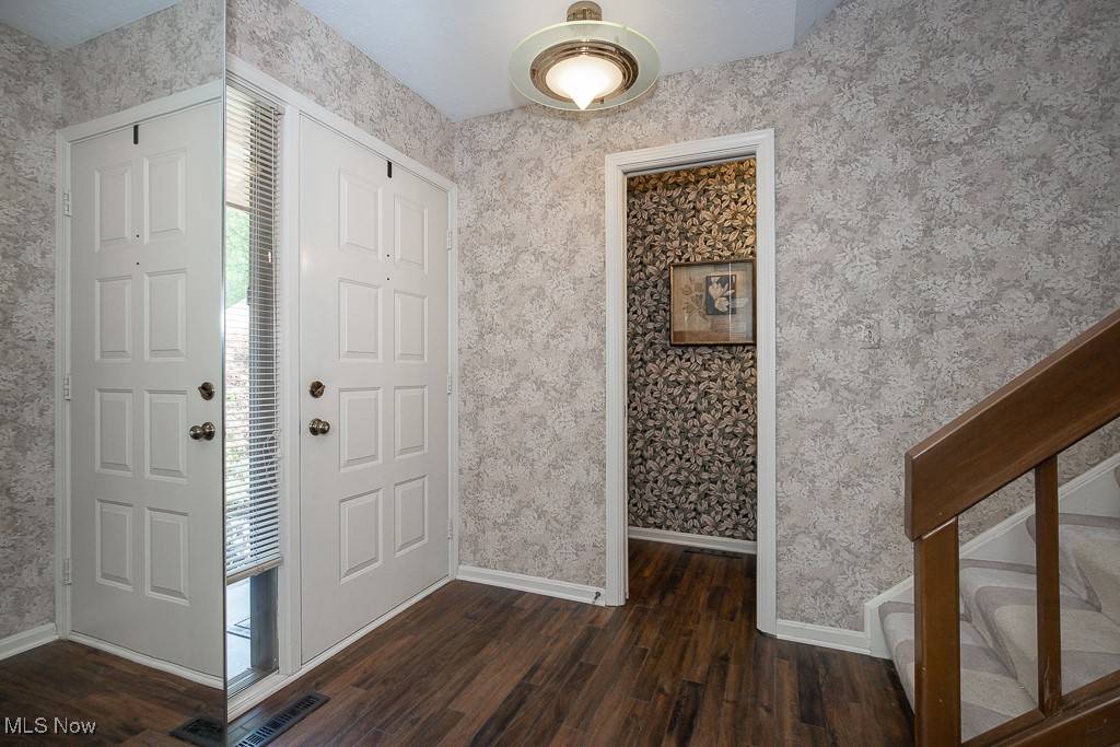 Sagamore Hills, OH 44067,7494 Millrace LN