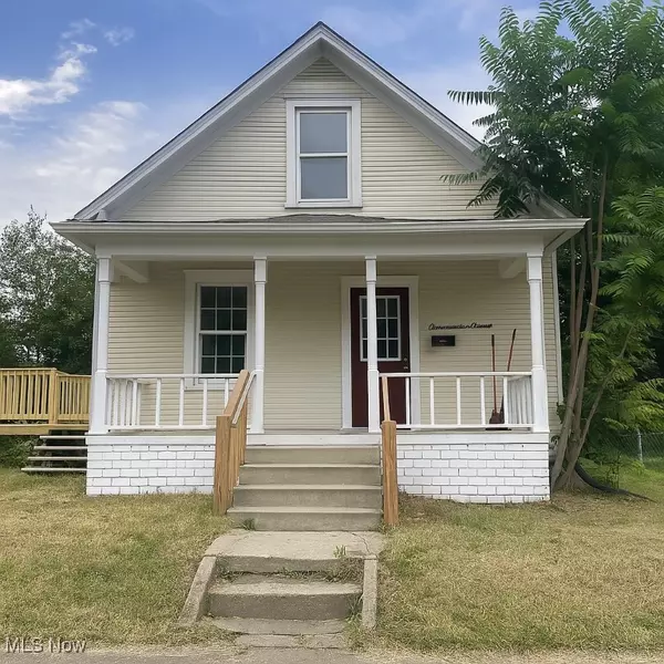1711 Bonnot PL NE, Canton, OH 44705