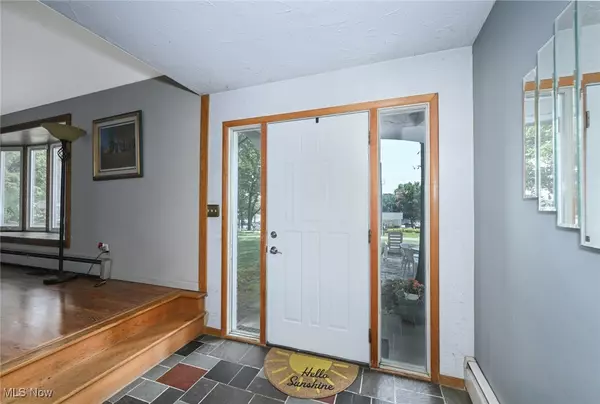 Green, OH 44319,107 Lake Front DR