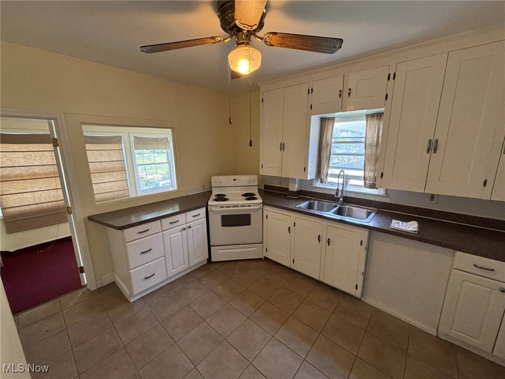 Lakewood, OH 44107,1481 Robinwood AVE