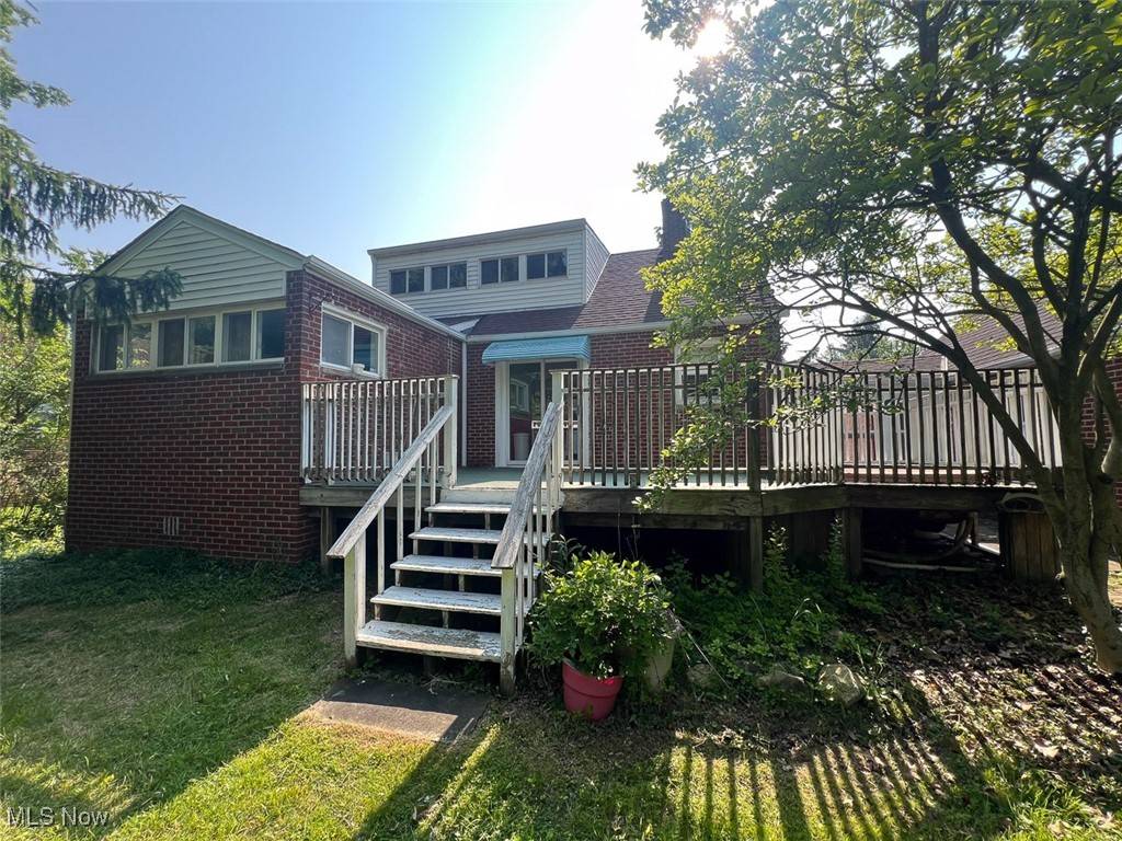 Richmond Heights, OH 44143,164 Richmond RD