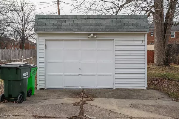 Euclid, OH 44123,236 E 246th ST