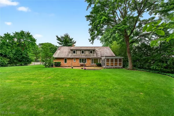 Shaker Heights, OH 44122,21349 Shelburne