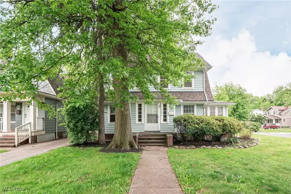 Cleveland Heights, OH 44121,1509 Maple RD