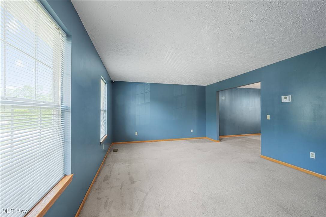 Akron, OH 44312,2919 Pepper Hill CIR