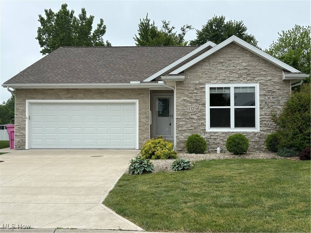 1132 Hummingbird WAY, Findlay, OH 45840