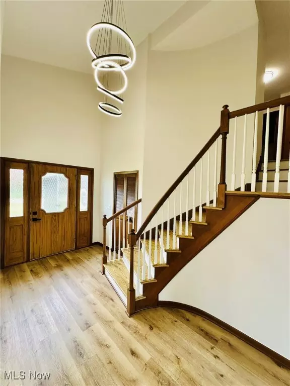 Strongsville, OH 44136,17035 Hawks Lookout LN