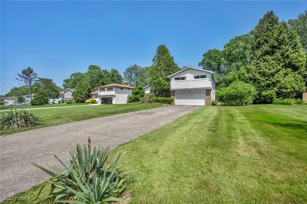 Highland Heights, OH 44143,1019 Rose BLVD
