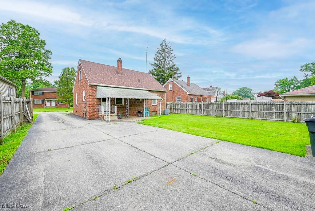 Warren, OH 44484,1153 Meadowbrook AVE SE