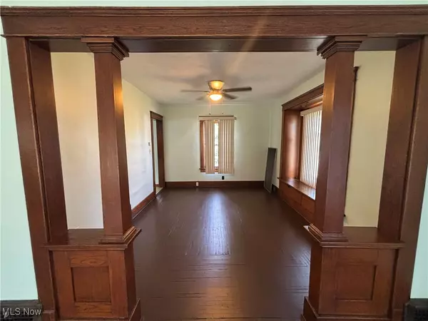 Warren, OH 44483,351 Laird AVE NE