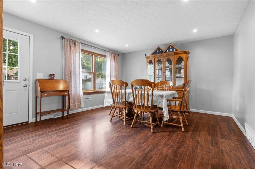 Cuyahoga Falls, OH 44221,1890 Olympic ST