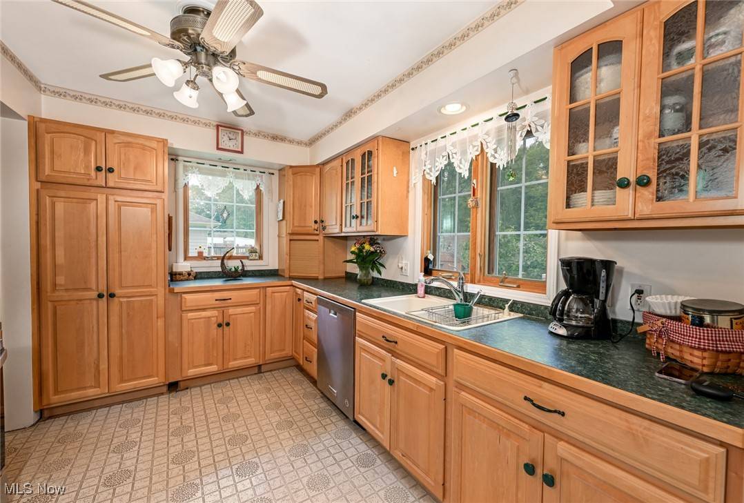 North Royalton, OH 44133,12022 Albion RD