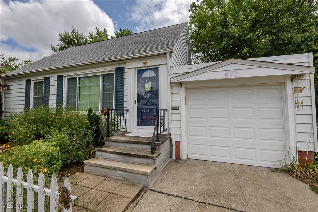 Mayfield Heights, OH 44124,1639 Longwood DR