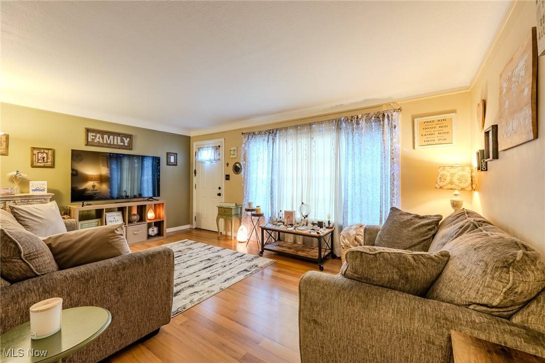 Mayfield Heights, OH 44124,1639 Longwood DR