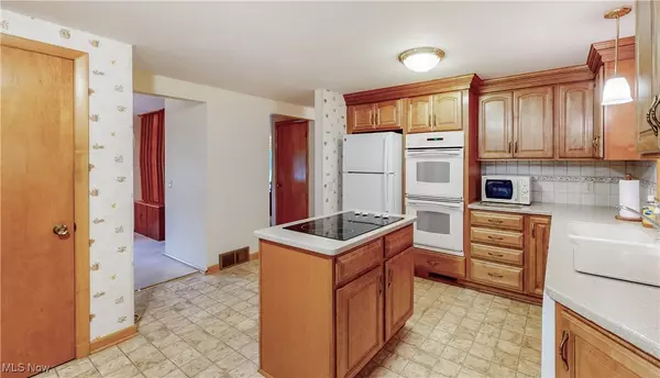 Canton, OH 44718,2915 Blake AVE NW