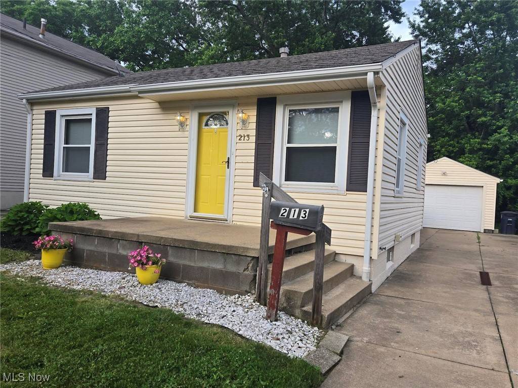 Akron, OH 44312,213 Prairie DR