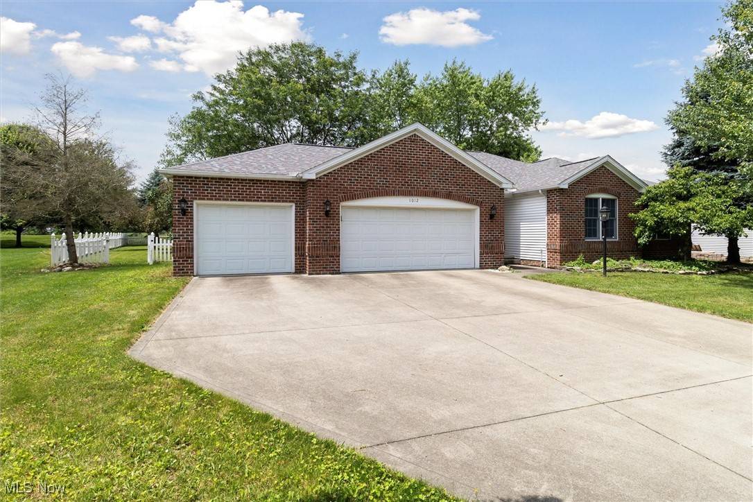 Grafton, OH 44044,1012 Woodland Chase