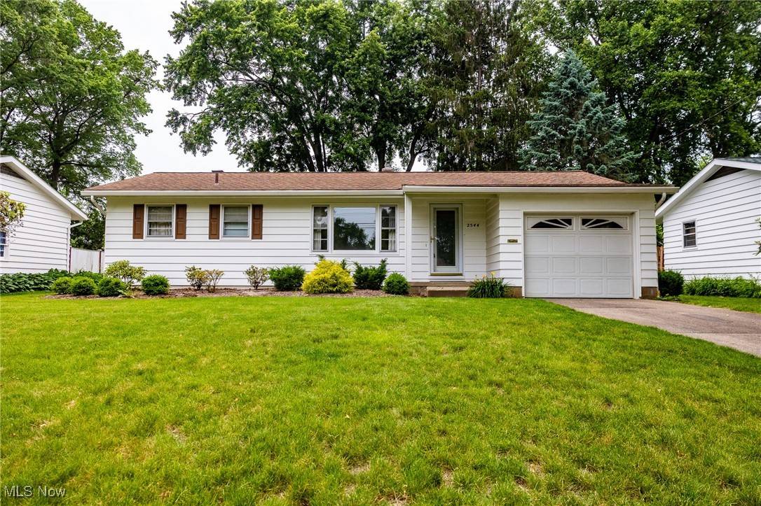 2544 Monterey ST, Wooster, OH 44691