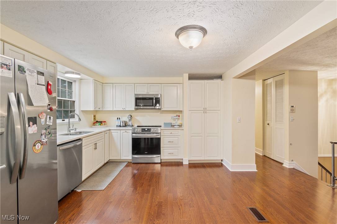 Medina, OH 44256,891 Concord DR