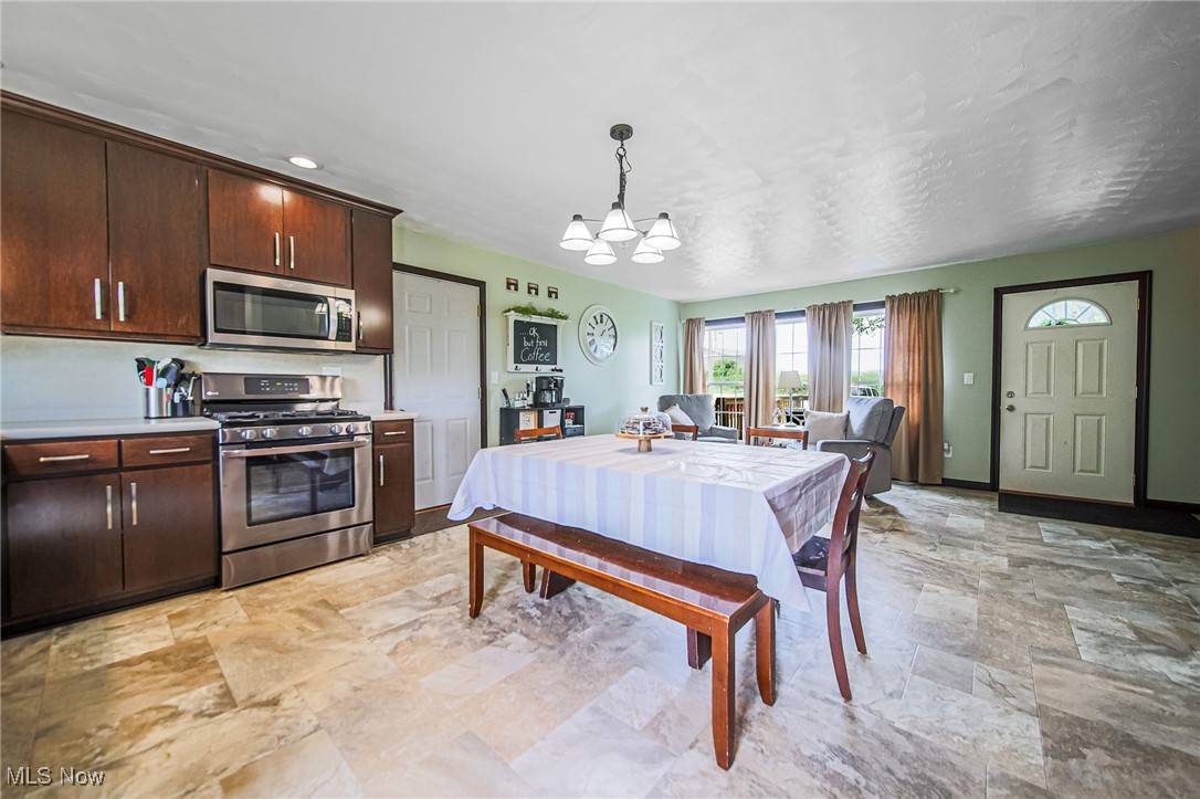 Apple Creek, OH 44606,8610 Dover RD