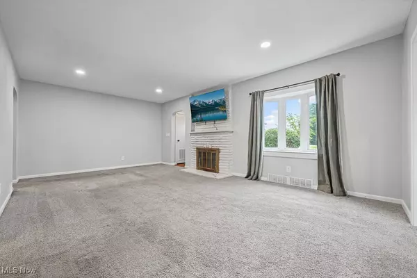 Canton, OH 44706,2515 Saratoga AVE SW