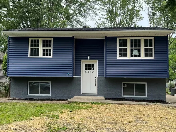 5482 Pleasant ST, North Ridgeville, OH 44039