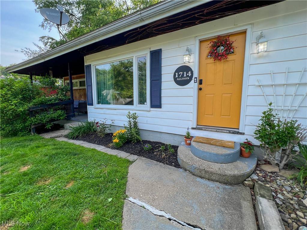 East Liverpool, OH 43920,1714 Allison ST