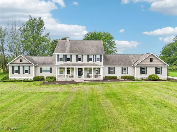 15400 Overture DR, Newbury, OH 44065